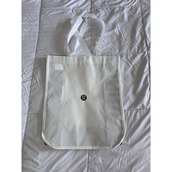 Lululemon Reusable Bag Tote Snap Closure White And Black New - Picture 1 of 5